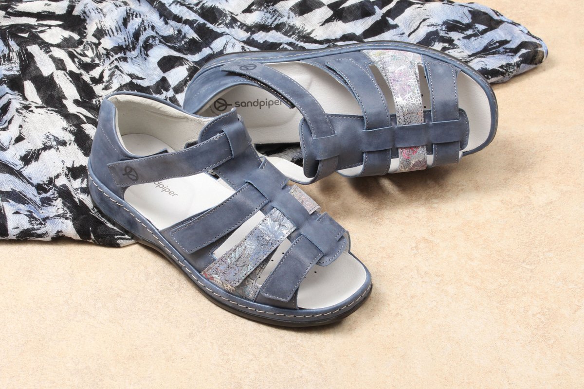 sandpiper_shoes's tweet photo. NEW BROCHURE AVAILABLE! Download a PDF of the Spring/Summer 2020 Sandpiper Extra Wide Footwear Brochure or call 0800 822 3133 to request yours!
https://t.co/jQGpEsrBuE
#2020 #springsummer #SS20 #newrange #footwear #extrawide #comfort  #diabeticfriendly #shoes #sandals #slippers https://t.co/sSfVpT1gCH