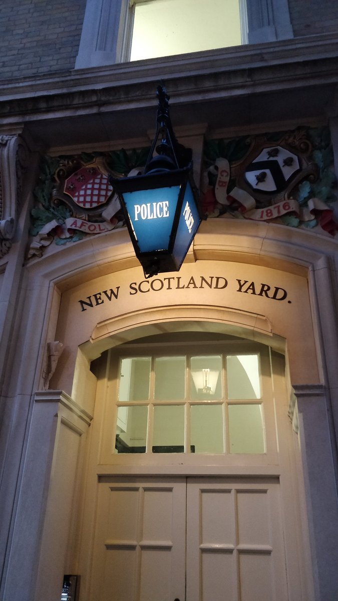 JakeRowley1989's tweet image. Strange to see @farrarsbuilding turning into a different limb of the justice system #elloelloello #whatsallthisthen