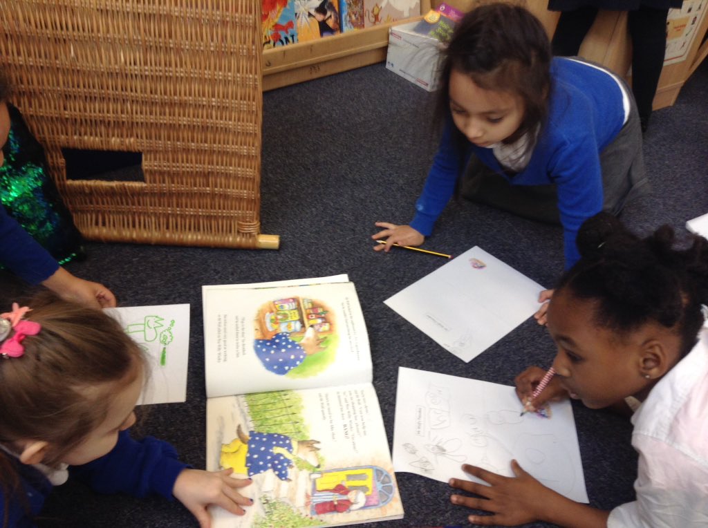 KensingPrimary's tweet photo. RM have been making story maps for Mr Wolf's pancakes #mrwolfspancakes #writingwizards https://t.co/HdPsbQz2S7