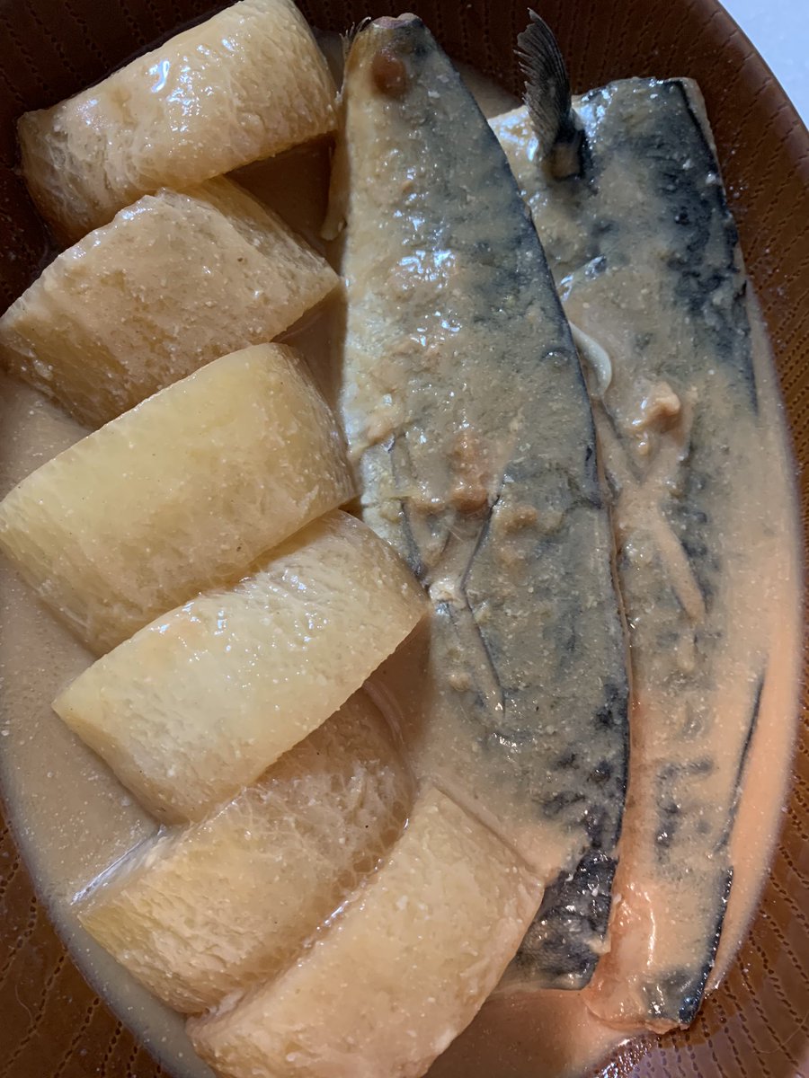 bk69shingo's tweet photo. サバの味噌煮とイカのバター醤油炒め。
完全に味噌煮は得意料理になった!!
元々煮物得意やったから、より家庭的になってきたわね(`・ω・´)
#Twitter家庭料理部 #料理 #クッキング #cooking #sabamiso #サバの味噌煮 #イカ #煮物 #和食 https://t.co/xLabGSNV66