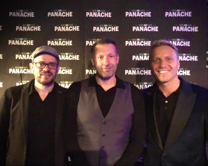 Wat een avond in een overvol @TheaterWalhalla ♥️ onze liefde voor het wielrennen en de fiets hebben we vol overgave beleden met fijne gasten @ChantalBlaak, <a href="/BoogerdLive/">Michael Boogerd</a> en <a href="/BreukEB/">Erik Breukink</a>, zanger <a href="/AlexRoeka/">Alex Roeka</a> afgewisseld met mooie filmpjes. Dit smaakt naar meer! #cycling #wcpanache