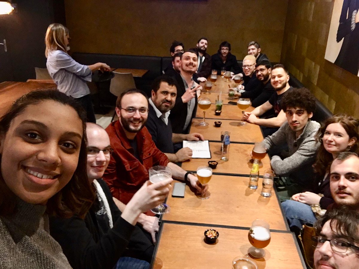 Après l’effort, le réconfort ! Cette fois, ce sont nos promos lilloises et leurs formateurs qui se retrouvent pour un moment de détente après une journée de travail et d'apprentissage 😀
#GroupeAdaming #osezlenumerique #BigData #numerique  #afterwork