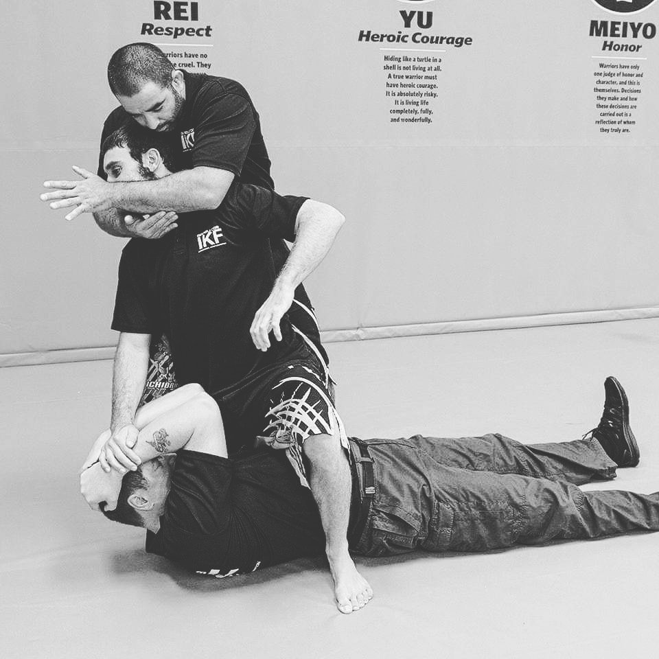 ikfcqb's tweet photo. IKF INSTRUCTOR COURSE - Learn self defense protocols, 3rd party defense protocols, law enforcement protocols and street simulations taught by Amit Himelstein a leading Tactical / Krav Maga instructor for the IDF. #kravmaga #kapap #kapapisrael #israel #selfdefense #martialarts https://t.co/Ze7LghjgKo