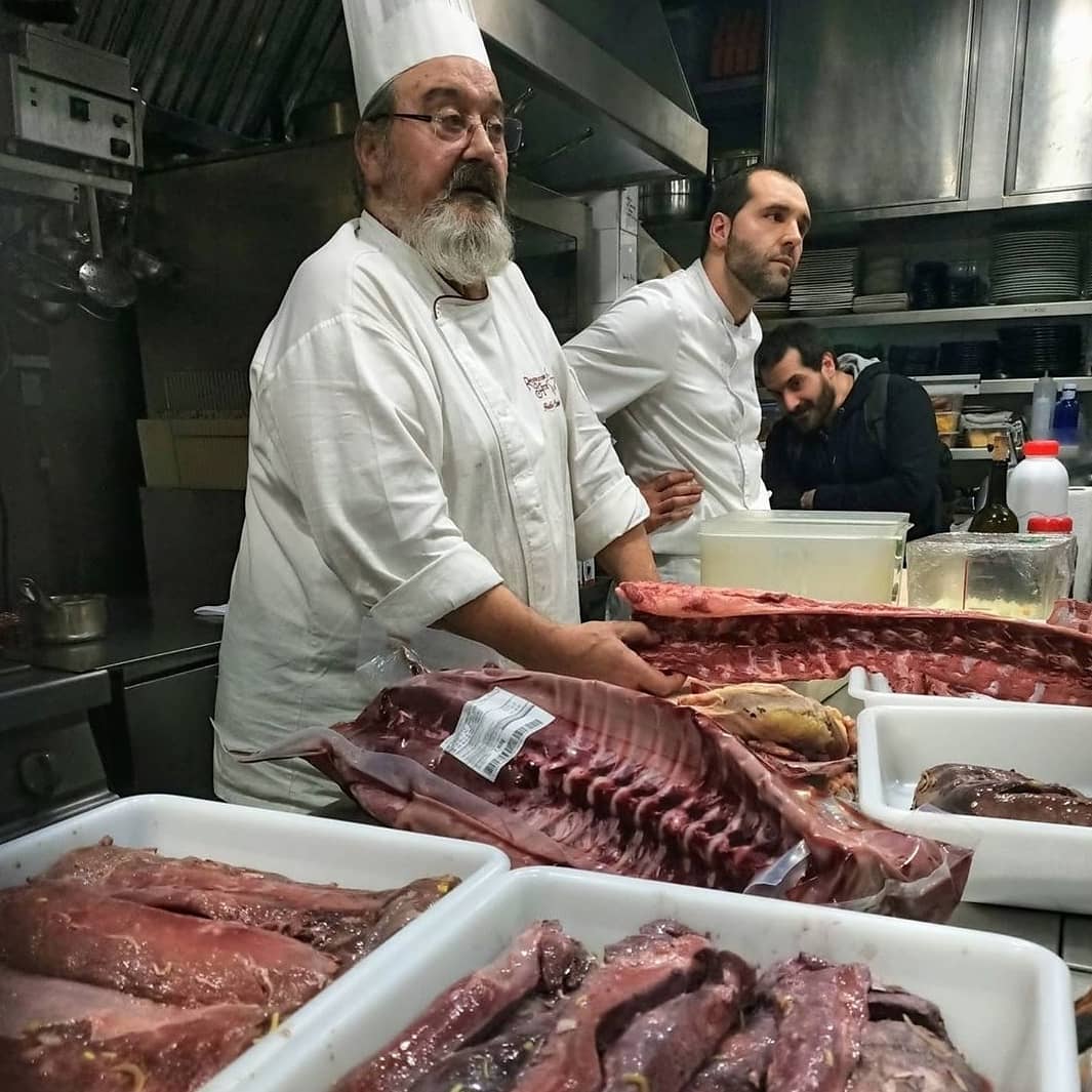 cocinandocaza's tweet photo. #CocinandoCaza #RestauranteEscuelaCamba #IñakiCamba #RestauranteArce #UnoDeLosMejoresTemplosDeLaCaza #MorimosDeAmor #COCINAconmayúsculas 😍👏👇👌
@RestauranteArce
Masterclass 👨‍🍳 de cocina de caza 🦌🐗 ayer en @restaurante_arce de la mano de #iñakicamba,
https://t.co/NP8hCWpqpb https://t.co/5JMY5gFcxv