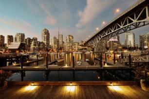 LCVerde's tweet image. ¿Sabes cuáles son las 5 ciudades más sostenibles del planeta? ¿Qué es una ciudad eficiente y qué requisitos debe cumplir?
Las respuestas en este artículo ➡ bit.ly/2uw2PlH

#ciudadessostenibles #eficienciaenergética #gestionpública #espaciosverdes #planificaciónurbana