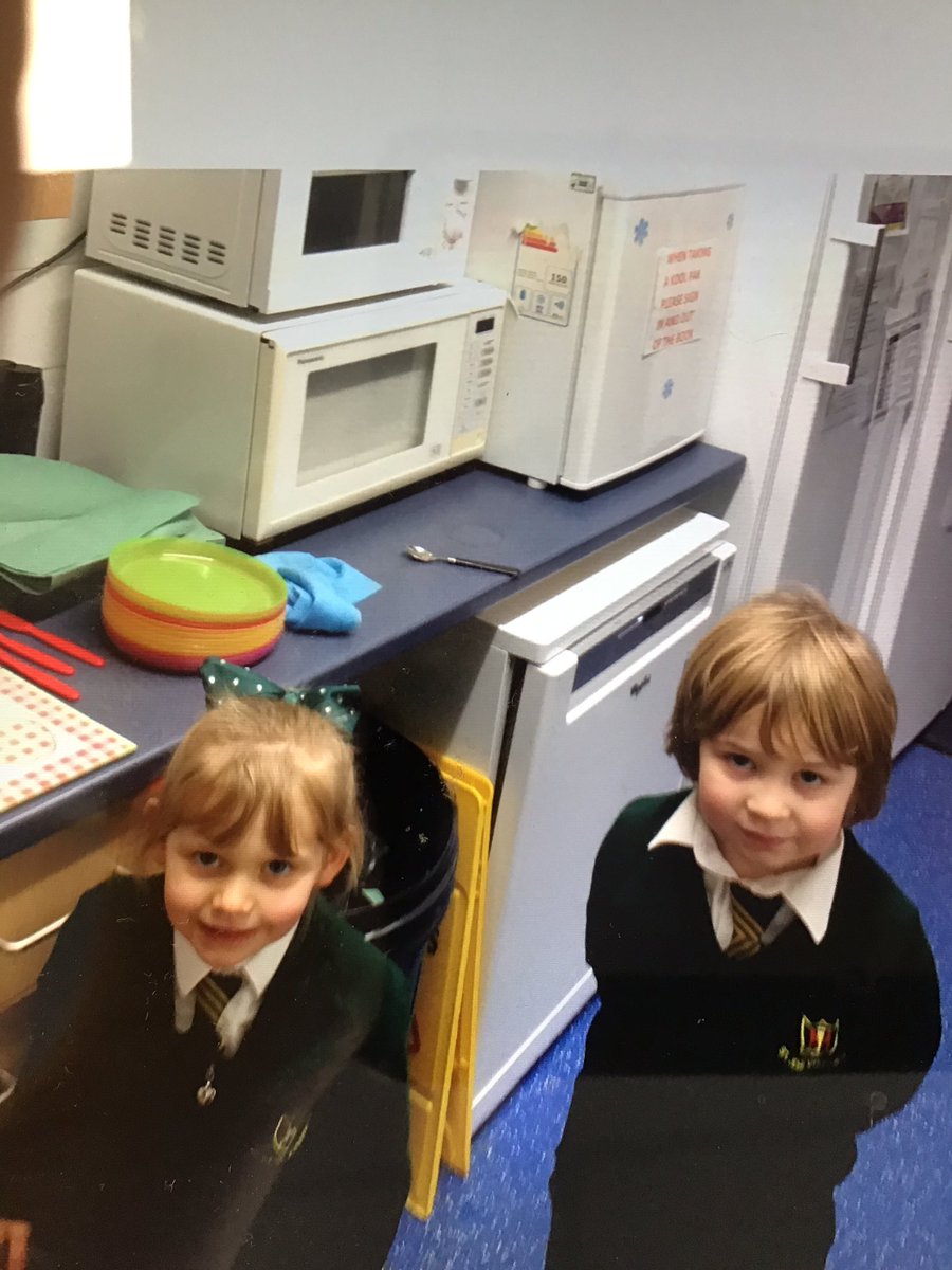 sjvblackpool's tweet photo. 🍓🍞In RWI we looked at the Jam story to further our learning we made Jam on toast. 🍓🍞#SJVClassRM https://t.co/XaHc6Ziyrz