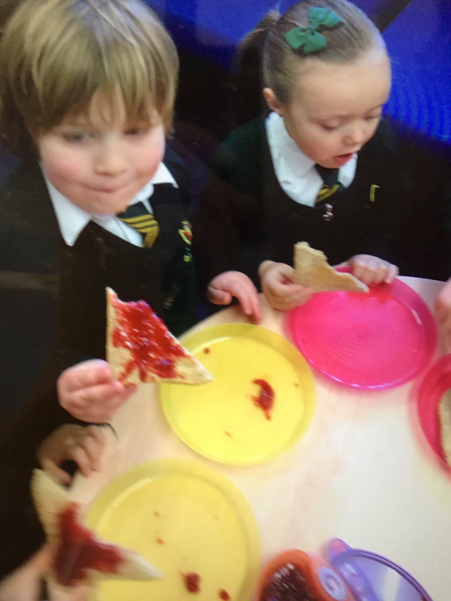 sjvblackpool's tweet photo. 🍓🍞More photos from our RWI session “Jam.” #SJVClassRM https://t.co/QUme24lDh6