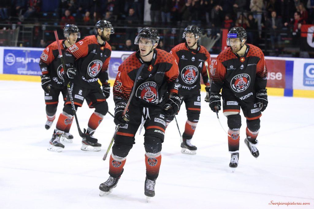 ScorpionsMulho's tweet photo. Jour de playoffs ! 
🆚 @LesGothiques
✅🔲🔲🔲🔲🔲🔲
⌚ 20h15
📍 Coliseum
📝  https://t.co/nqE9pMXGMA
📺  https://t.co/njwrBYQFKw
📋 https://t.co/A9BN7dROPr

#TousScorpions #SLMhockey
#AllezMulhouse https://t.co/rvkAvMhlpU
