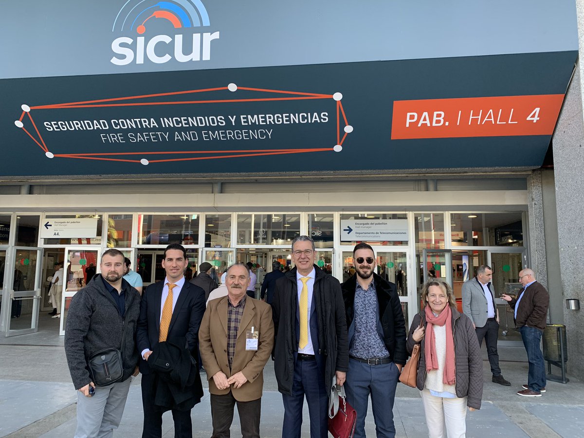 acvirme's tweet photo. Hoy @acvirme nos encontramos en @SICUR_ https://t.co/u9hL1ZxWnW