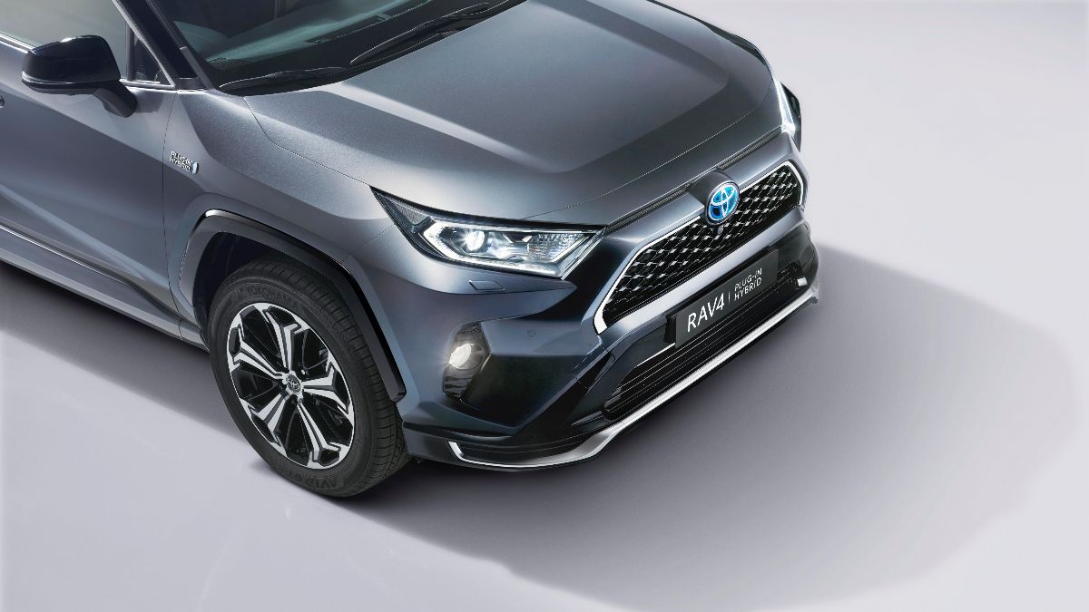 toyotaireland's tweet photo. The RAV4 Plug-in Hybrid, coming soon. Register your interest today. https://t.co/9wA2NSLABv
#BuiltForABetterWorld #RAV4Plugin https://t.co/Evkq3VlFrf
