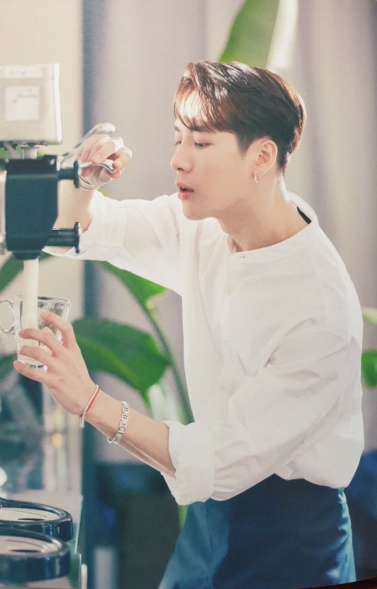 honeyjackson852's tweet photo. 아가새 6기 가입했더니...
화보가 왔다~😻
☕
☕
☕
스니 ❤ 와줘서 고마워!
#IGOT7 #GOT7  #jacksonwang
@JacksonWang852 https://t.co/fPtKXehpc7