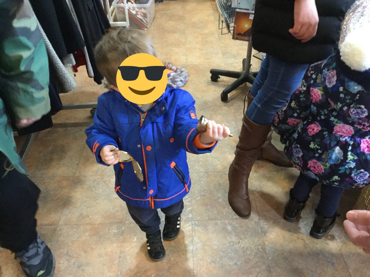 sunnyside_ps's tweet photo. At Peep the children went on a walk to some of the charity shops in Alloa. This experience allowed us to browse in many different shops, to handle money and to find interesting pieces for our Adventures with Alice suitcase. @ElccClacks @alicesharp66 #numeracy #handlingmoney https://t.co/EpIMndd2rf