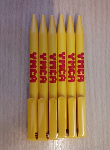 YMCADoncaster's tweet photo. We know how excited you all got yesterday over the red pens that will be available on our stall at the #DNShowcase2020 tomorrow. Here is something else to get you excited ... we have them in yellow too! See you at stand 103!
#doncasterisgreat #grabapen #sayhello https://t.co/itITmGZ0G7