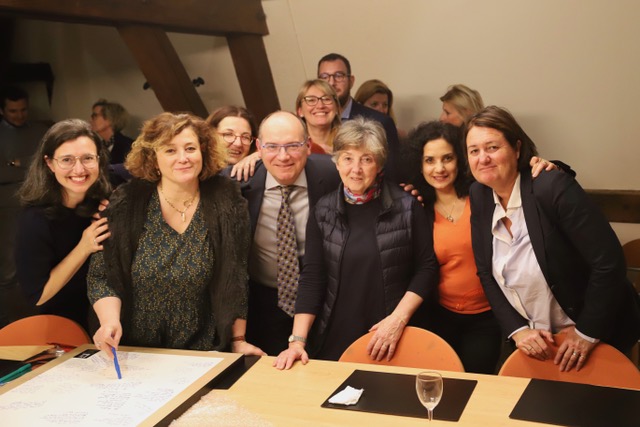 SuresnesJaime's tweet photo. Hier soir avait lieu le dernier Conseil municipal de @christiandupuy après 37 ans de mandat au service de notre ville et des Suresnois.
Merci à Cécile Guillou pour son très beau discours d'hommage.
#SuresnesJaime #Municipales2020 #AvecBoudy https://t.co/6a9AxkOdBB