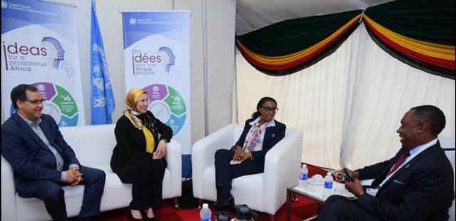 ECA_OFFICIAL's tweet photo. @ECA_Official a rencontré la présidente sortante de #AFRSD de @Morocco. L’a remerciée pour tout son soutien et son leadership et pour l'initiative sur les données lancée sous son leadership. #AFRSD2020 #ideastoaction https://t.co/UaluAnx9ZX