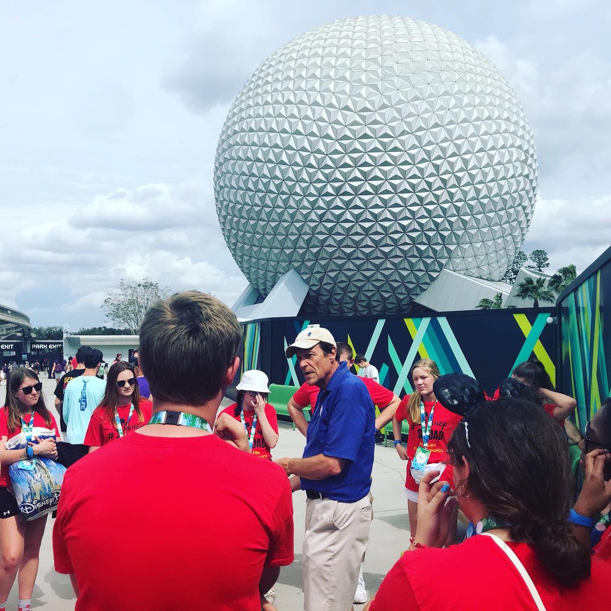 Learning about visionary leadership