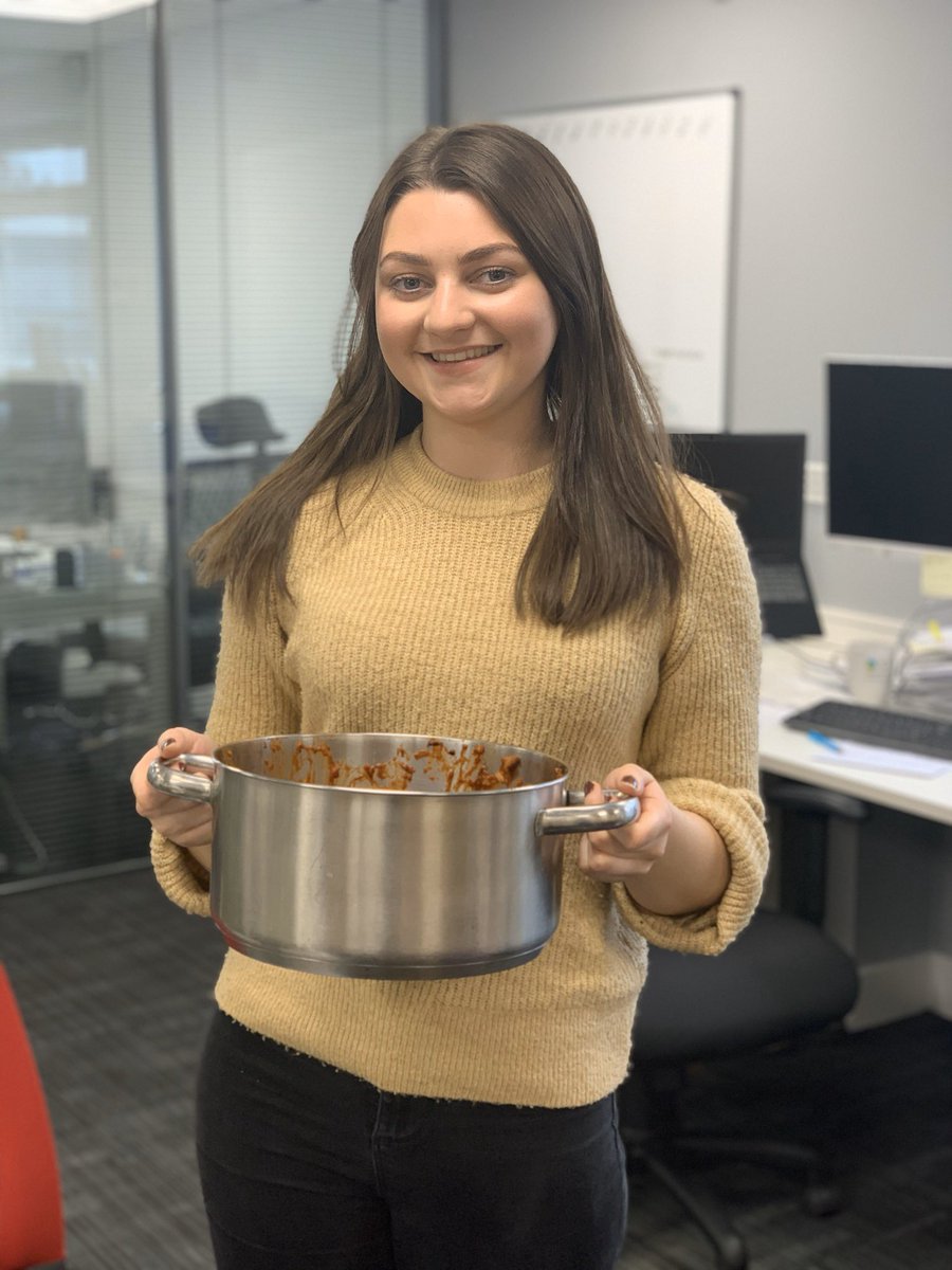 2 weeks ago we started Foodie Friday in the Tapflo office. Alisha cooked a 3 Bean chilli which went down a treat! This week Ellie takes on the challenge. Take your guesses on the dish 🤔