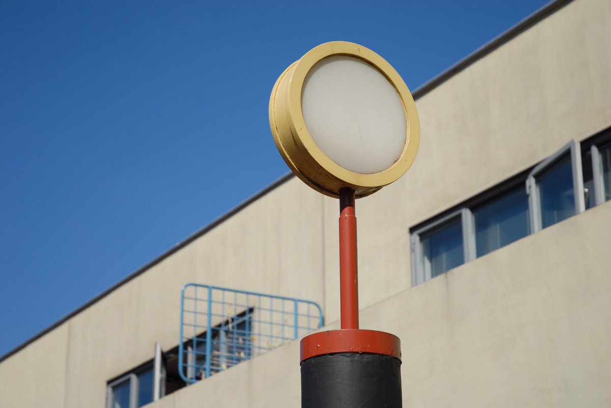 HansPeterRol's tweet photo. #Architect #Oud #HoekvanHolland. 09-2006.

#HookofHolland #ferry #colorphotography #photo #photographer #photography #art #happy #great #streetphotography #artlovers #decisivemoment #architecture #architecturephotography #greatarchitecture #masterpiece #JJPOud https://t.co/yhLM4kwvKa