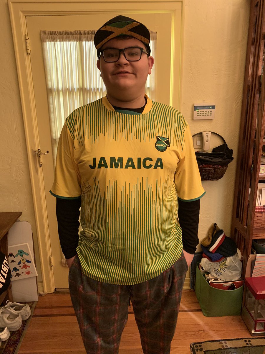 SDatys's tweet photo. #onelove #Jamaica #mhsspiritweek2020 #touristday @mineolahs @MineolaHS2023 @Mineola_SO https://t.co/4pRfHZJUIl