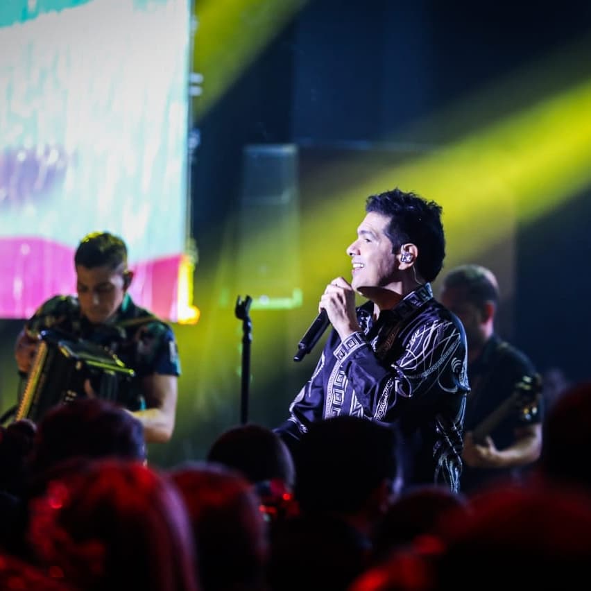 “Siempre será un placer cantar en Carnavales”: <a href="/PeterManjarres/">petermanjarres</a> * ‘El Caballero’ estuvo en los eventos más importantes de la temporada de Carnaval 2020.
<a href="/PeterismoBogota/">PeterismoBogota</a>