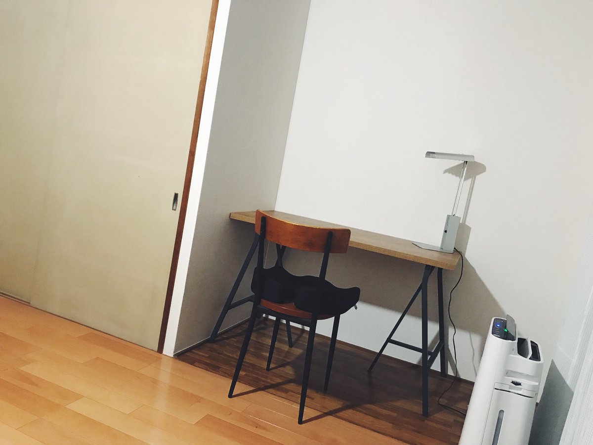 ミニマリストってこんな感じなの 望月哲門 マンガ家のイラスト