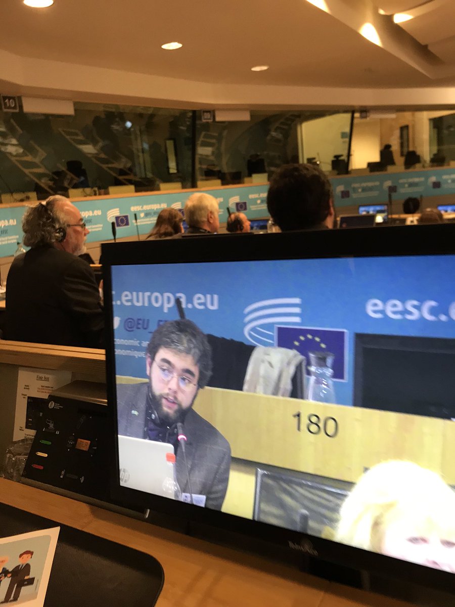 Regarding poverty, our member @GaibhinMcG from @AsIAmIreland highlights #discrimination faced by ppl with hidden disability &amp; quotes a recent Irish study highlighting families raising an #autistic child  face €28,000 in costs a year, due to lack of support 
#EUDisabilityStrategy