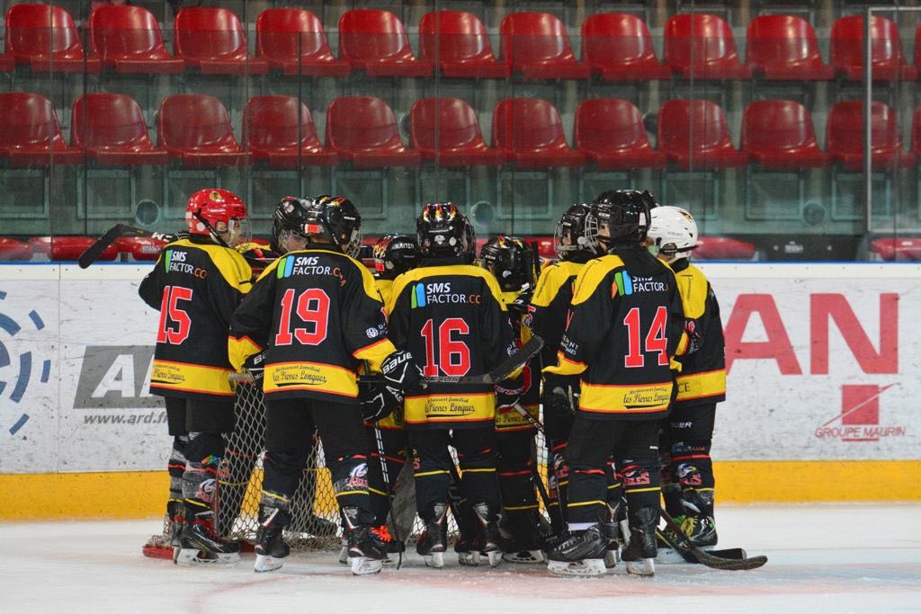 SMSFactor's tweet photo. 🏒🥅 Bravo à nos grands champions @LesAiglesdeNice U11 pour leur super parcours au tournoi international de Gap !💪 #hockey #sponsoring #smsfactor #nice06 @Hockey_FRA @Lesrapacesdegap https://t.co/GKehBwMEoU