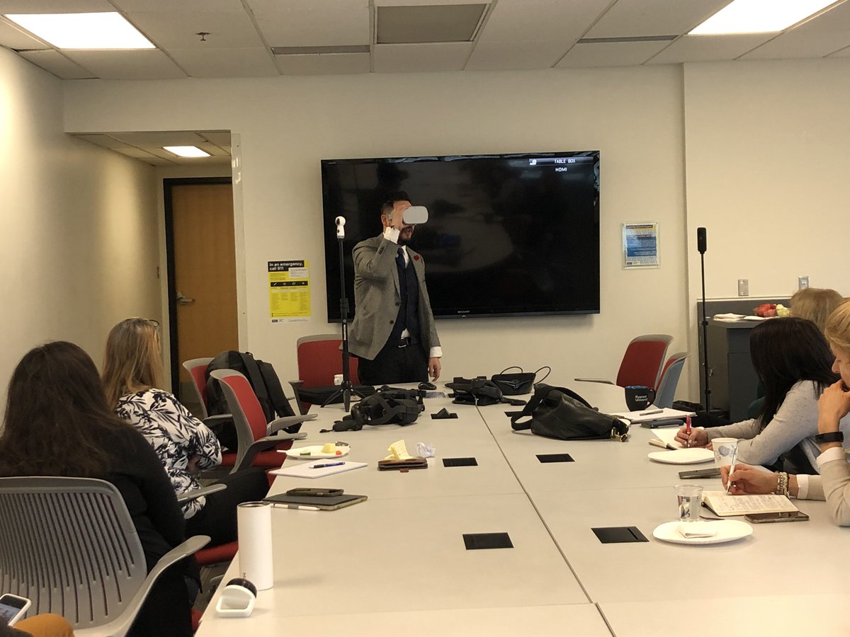 Prof Adrian Ma talking about 360 and virtual reality storytelling now in RCC 202! Come check it out (12-1 pm). @RSJnow <a href="/adrianma/">Adrian Ma</a>