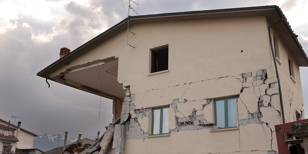 BuschInsurance's tweet photo. Make sure your home is covered if disaster strikes by asking these 4 key questions. https://t.co/5FYW9bqBO8 https://t.co/TO69ISsObY