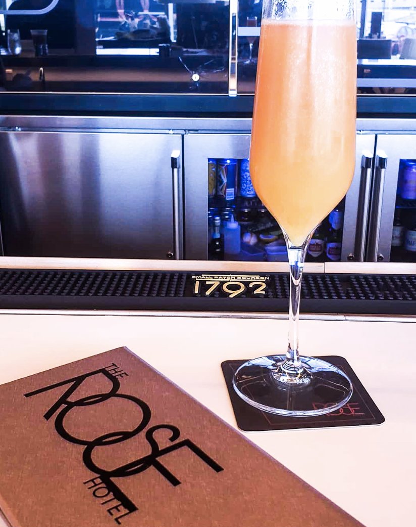 Rosemosa, anyone? 📸:@shaunteeblow