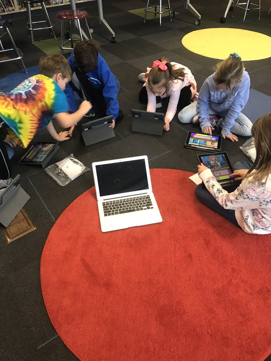 2G <a href="/Coding/">coding</a> fun during Extended Learning!!  I love hearing, “How do I...” then “Oh!  I figured it out!” <a href="/MissEllie2G/">Ellie Giannakopoulos</a> <a href="/SHlightbulblab/">Margo Newtown</a> <a href="/ReneeFitzEdu/">Renée Fitzsimmons</a> <a href="/LakeForestSD67/">Lake Forest School District 67</a>