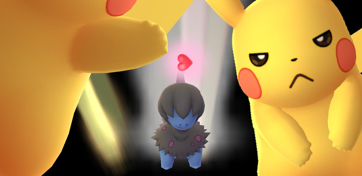 FoxGirlMinou's tweet photo. Haha.. Läuft.. 🤣🤣 #PokemonGO #Photobomb #EvilPikachu #ClonePokemon #PokemonDay #PokemonGOBuddy https://t.co/sE90Q2HbaW