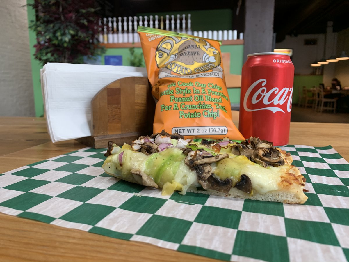 ChateauCC's tweet photo. Treat yoself to a veggie white pizza today! With garlic, basil, mushrooms, zucchini and red onion 😋😍 Or grab a plain or pepperoni slice! Also available today is Shrimp &amp; Corn Chowder and Loaded Potato Soup! #food #eatfresh #eatlocal #412eats #buylocal #pittsburgh #lunch https://t.co/XHmNpCnVzA
