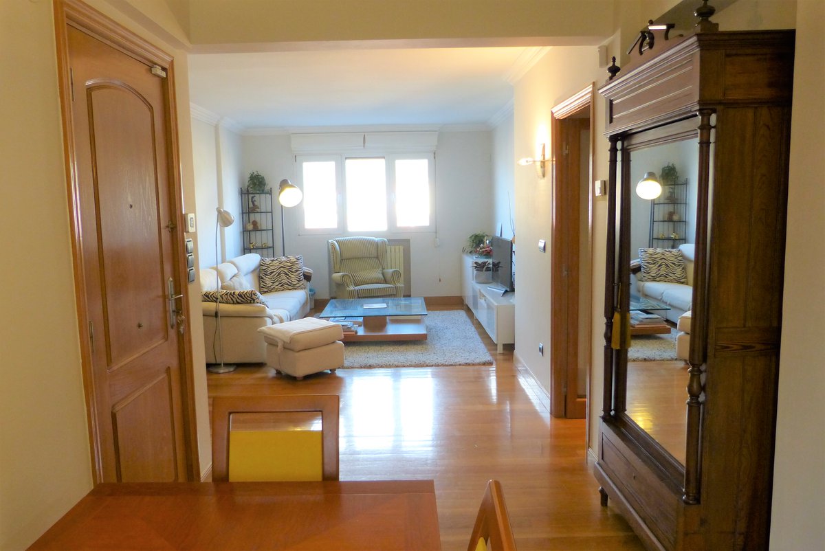 BurutaranInmo's tweet image. Z31992 Completo piso en zona residencial con preciosas vistas despejadas, amplio, cómodo y funcional. Garaje cerrado.

bit.ly/37WsuSg

#Donostia #SanSebastian #PisoEnAlquiler #Alquiler #Inmobiliaria #GrupoExin10 #RealEstate #Decoracion #HomeStage #Staging #StagingHouses