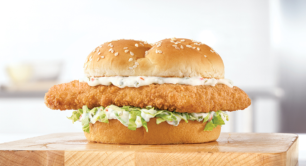 wildAKpollock's tweet image. #Lent begins today! Welcome the Lenten season by enjoying one of the many delicious #WildAlaskaPollock meal options at a quick-service restaurant near you. Whether you're near a @McDonalds, an @Arbys, or a @JackBox, you're seconds away from our #PerfectProtein. 🐟

📸: @Arbys