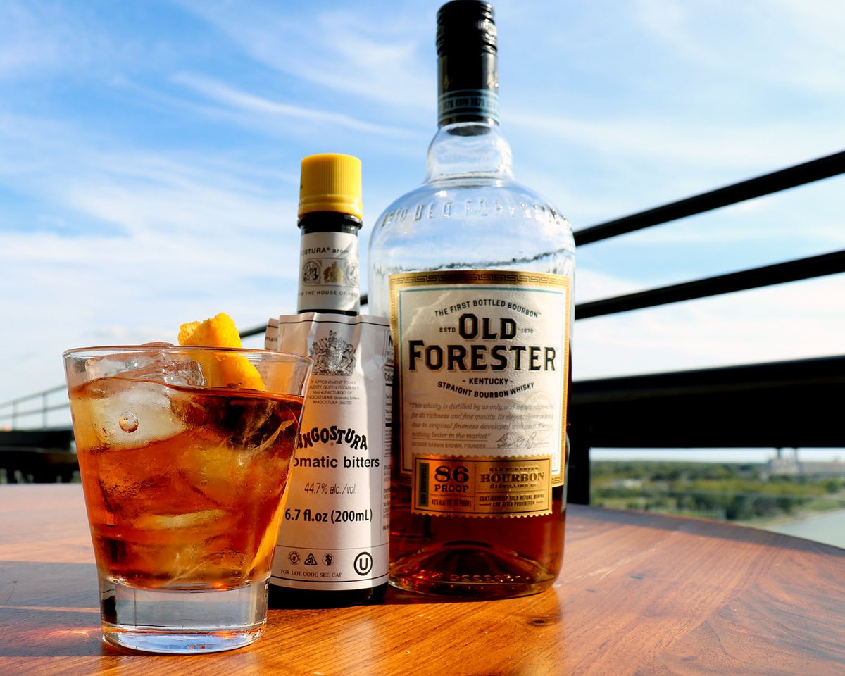 Whiskey Wednesday views. 

#RenHotels #RenaissanceToledo #TheHeightsToledo #WhiskeyWednesday #RooftopBars