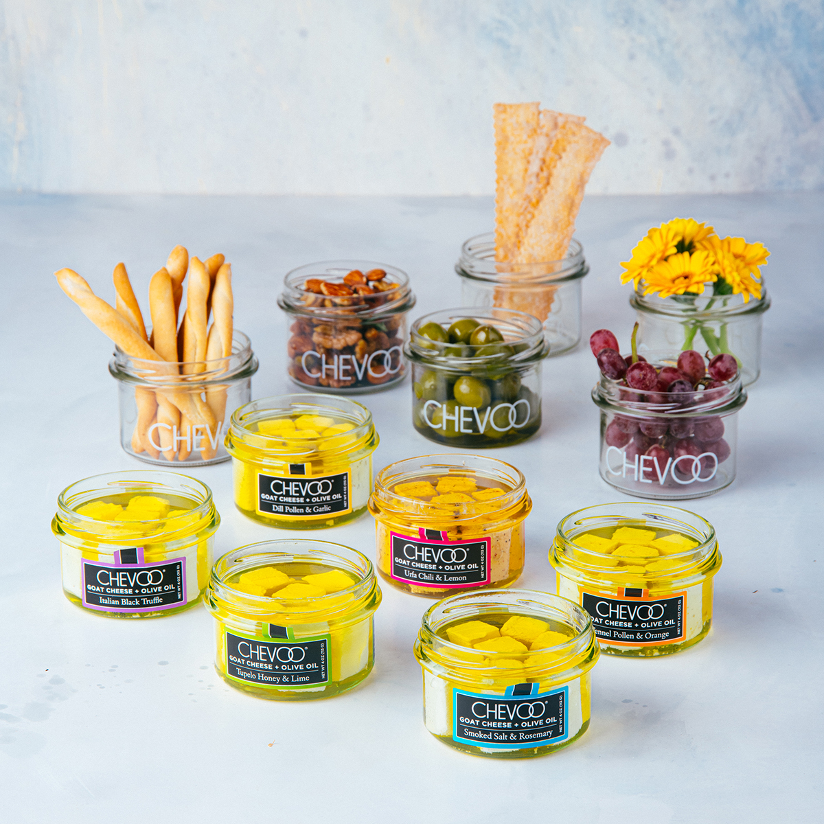 CHEVOOlife's tweet photo. So you've finished your next (or maybe your fifteenth #CHEVOO jar)...what do you do? Make a vase, put some crackers in it for a party, or throw some nuts in there for the kids. The possibilities are endless! How do you reuse your jars? #CHEVOOlife #ReusableJars #Recycling https://t.co/07JZPtrb8C