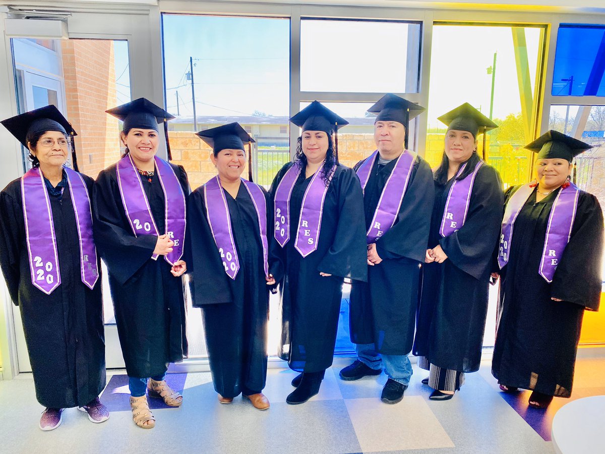 epromotora_p's tweet photo. Congratulations to @RodriguezElem and @JHoustonElem #epromotora graduates!
@AISDSupt @AustinISD @DoyleAValdez @aisdparents https://t.co/p5YY9Q9tpn