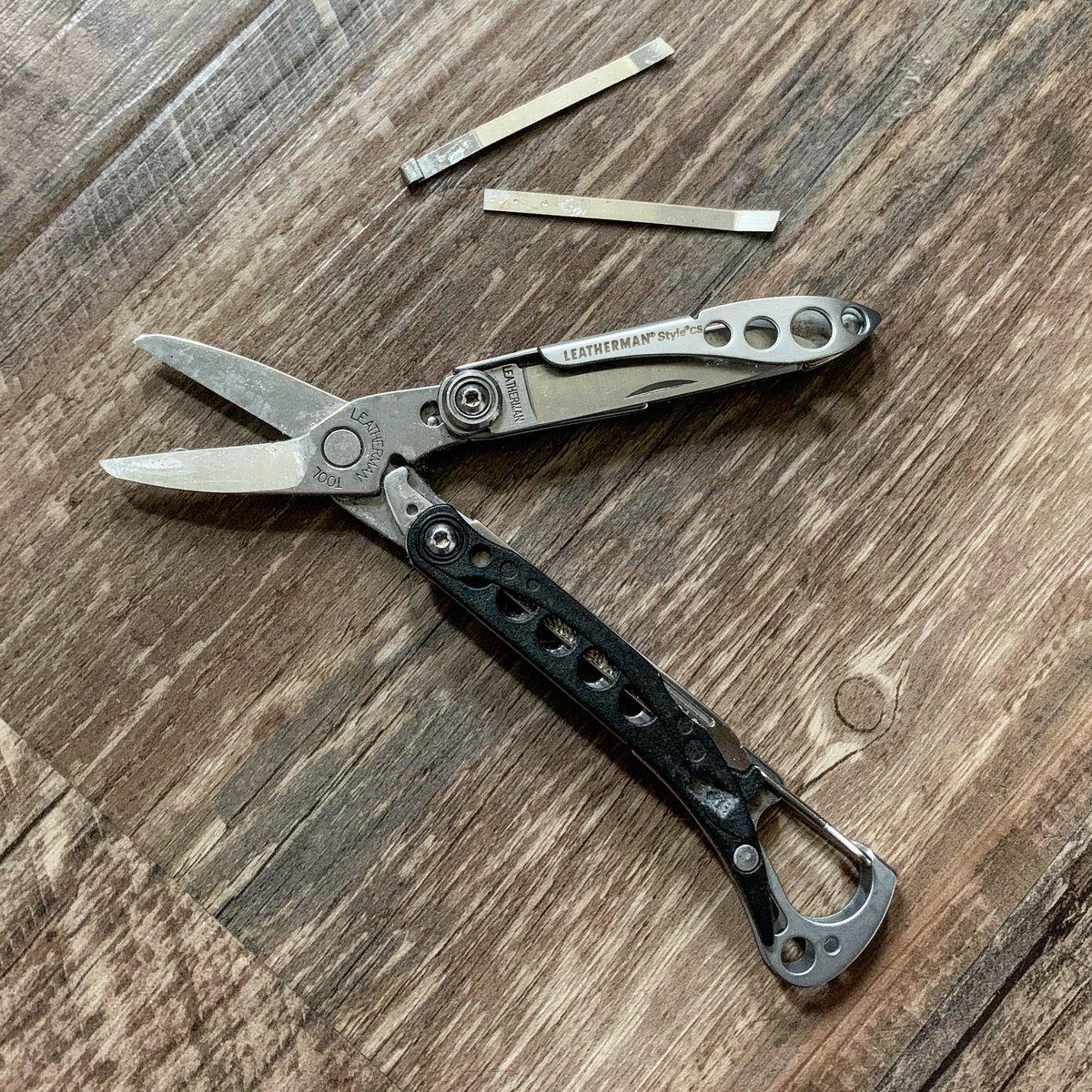 GearKnowHow's tweet image. This little Leatherman Style CS has been in my pocket just about everyday for the past 4 years and finally something broke on it 👍
.
.
.
@Leatherman #leatherman #stylecs #leathermantools #edc #edcgear #edctool #pocket #microtool #everydaycarry #tweezers