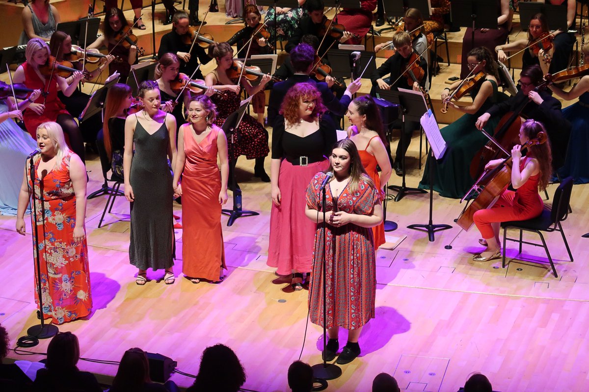 This afternoon's amazing #MusicalsThroughTheAges performance by our #RWCMDMusic students has us excited for tonight! 🎤

We're can’t wait for a packed evening with #JourneyThroughTheEast, #TheSoldiersTale and #AuditionTherapy still to come. #REPCo