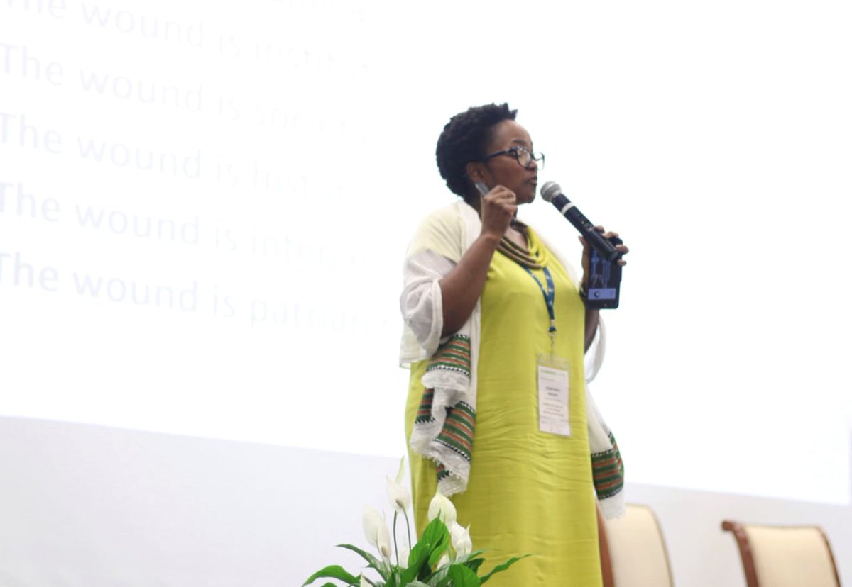 SynergyGlobalCo's tweet photo. Day 2: 'Trauma and Compassion Fatigue' covered by our guest speakers: Nomfundo Mogapi #CSVR, Kim Ballantine #CamberCoaching shared valuable insights.
#RE4ComDev @Jade_SkyPM @energyblog_sa @USAID_SAfrica #ForethoughtAfrica https://t.co/EfJCOV15wH