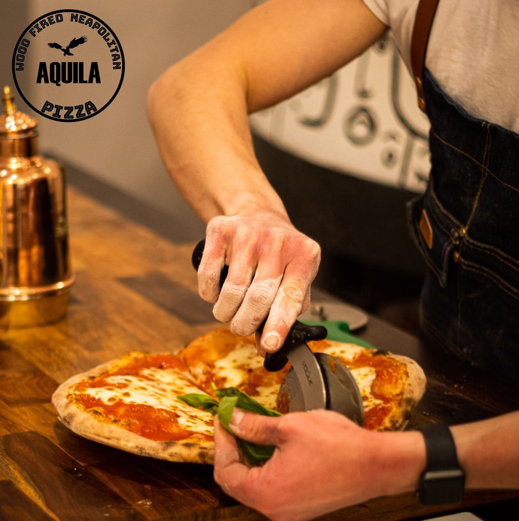 PurpleLancaster's tweet photo. New Offer Alert!
Use your Purple card at Lancaster's newest pizza restaurant, Aquila Pizza, to get any Garlic Bread for just £3.95 when you buy a pizza! 😁🍕 https://t.co/9M6wBIS77d