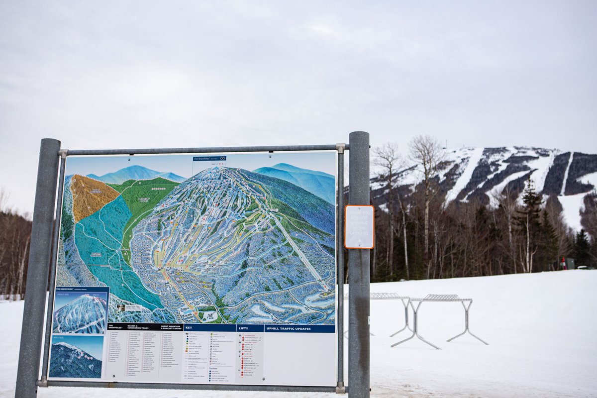 SugarloafMaine's tweet photo. A storm is brewing and there's lots in store. But for now, it's calm, and this mountain is all yours. #calmbefore #theloaf https://t.co/QsbuFh6WCf