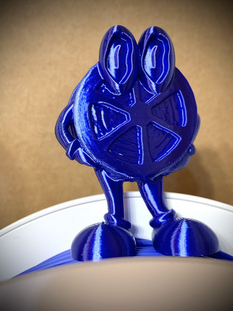 innovaland3d's tweet photo. Probando el nuevo fibersilk de @Fiberlogy_3D con nuestra mascota Vipy. ¡Muestras disponibles en la VIP BOX de marzo!
Impresa a 0,2mm en la nueva Prusa Mini @josefprusa
#fiberlogy #fibersilk #pla #vipy #3dvip #vipbox #innovaland #3dfilamento #innovaland3d #impresion3d #prusamini https://t.co/o45aRbUSgH