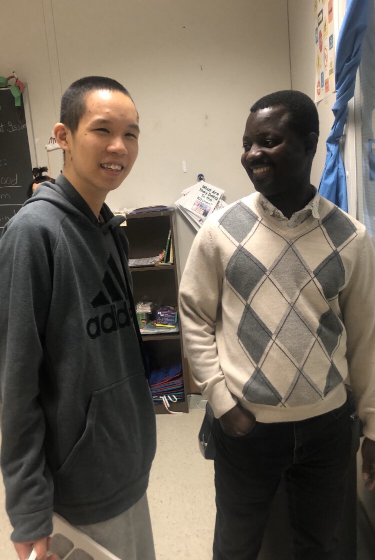 CatB_CHS's tweet photo. #relationshipsmatter It’s a great day @Chantilly_HS Mr A and our student getting ready to go get some work done💪@FCPS_CTS 😊 https://t.co/I0htbXMXpg