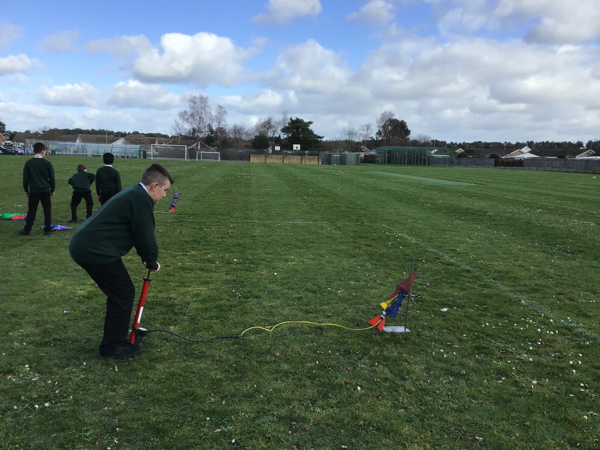 west_moors's tweet photo. We have lift off! 🚀 Year 5 launching some of their rockets today! #isitabird? #isitaplane? #noit’syear5srockets https://t.co/qFqtgN1rWv