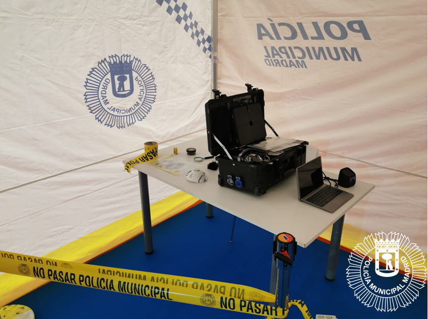 policiademadrid's tweet photo. Seguimos en @sicur en @feriademadrid, pabellón 4.  Todos nuestros últimos avances en #seguridad que aplicamos a nuestra operativa policial en #Madrid #SICUR2020 #UICJ https://t.co/PxfaH3TyY4