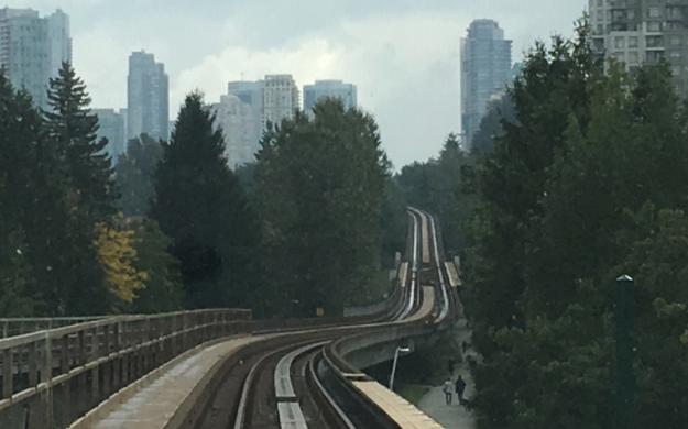 urbedtrust's tweet photo. Postcard from the West Coast of North America #4: this post looks to numerous cities and their transport infrastructures from Vancouver to Palo Alto as an opportunity to reflect on how to make cities work better through strategic transport investment 🚗🚎✈️https://t.co/y78Z6VPcDG https://t.co/dtU4L6bUhJ
