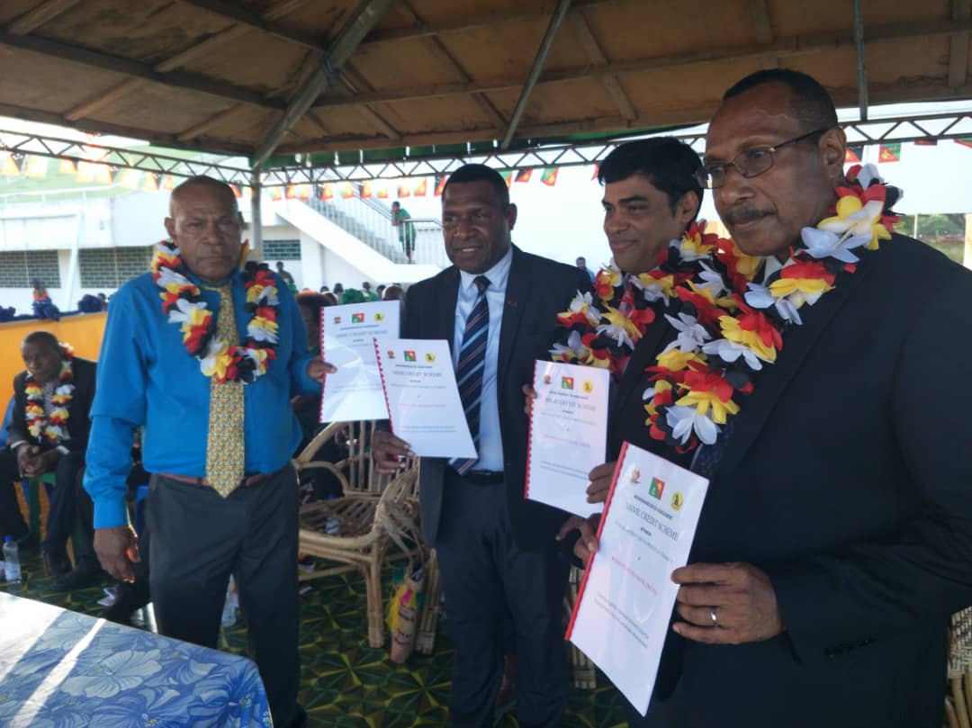 TuluDas's tweet photo. I am proud to announce the partnership agreement between @womenmicrobank and Wewak Development Authority #WDDA today to support #women #MSME in the district. Thank you Member for Wewak Hon. Kevin Isifu. https://t.co/d9qJOIrsLJ