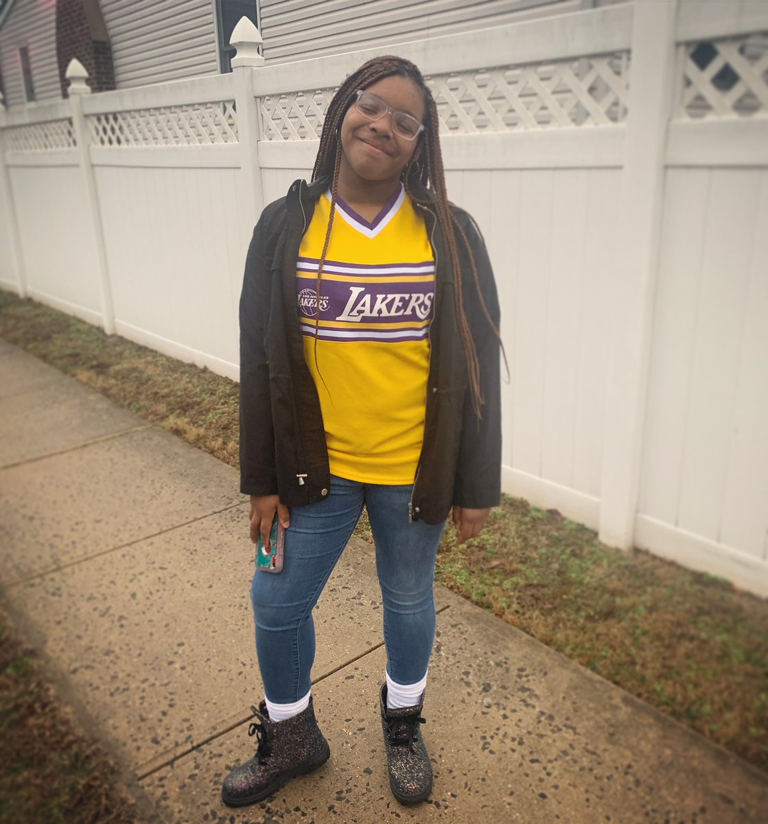 Only decent pic with her eyes barely opened 😂🙄🤦🏽‍♀️ (she hate taking pics) #KobeDay #8 #24 #2 #yellowpurple #lakers #teamgianna #mambamentality #mambaforever #TeamAcademy #KippNJ #weloveyoukobe💜💛